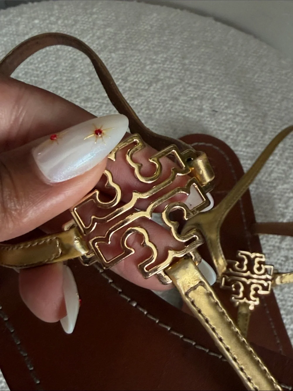 Tory Burch Melinda T Strap Flat Size 7.5 Gold